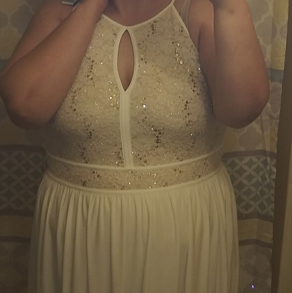 Dress - Picture 1 of 1